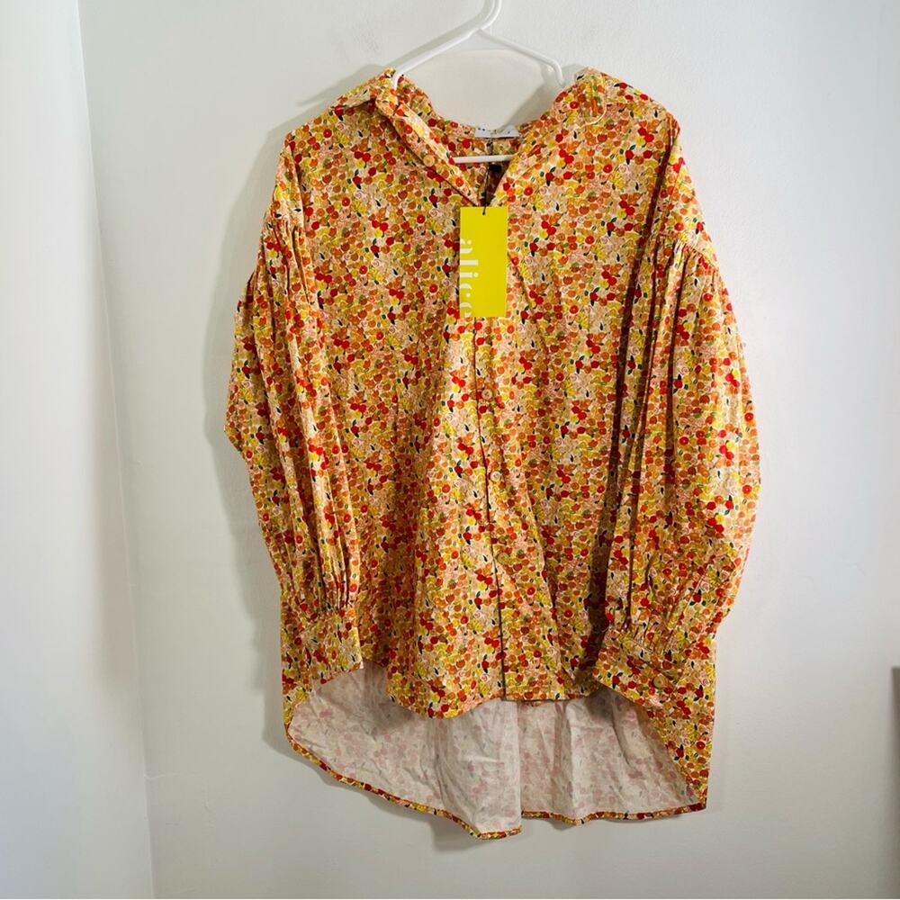 NWT Alice Nashville Sophie Tiny Orange Yellow Floral
Button Down Shirt One Size